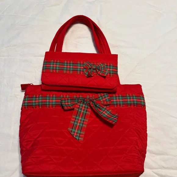 Festive Quilted Red Holiday Purse Tote and Wallet - Picture 5 of 15